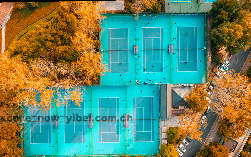 青海西宁城市天际线剪影